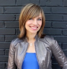 headshot of Lisa Yaszek