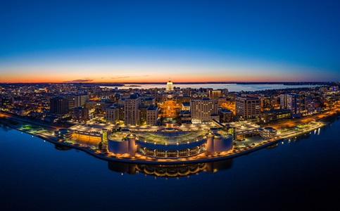 Madison, Wisconsin isthmus and capital at dusk