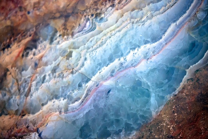 Smooth onyx surface