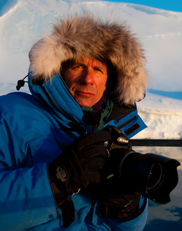 Headshot of AGU Presidential Citation Awardee James Balog