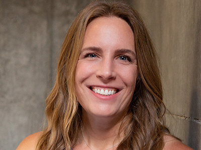 /-/media/Feature/Common/Agu/Images/Honors/2022/Headshots/Meredith_Laura_Bio_Hilker.jpg?h=300&la=en&w=400&hash=8A26A3F4688386C44CF99BB714560AB4