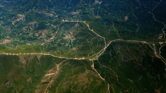 /-/media/Feature/Common/Agu/Images/Horizontal/AGU-aerial-view-green-land-roads-1314x738.jpg?h=300&w=534&hash=9F70550CE664AB6866C88BBF48ABB7D7