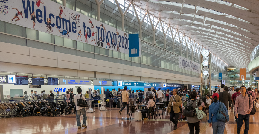 Japan, Haneda International Airport, terminal, people, hall