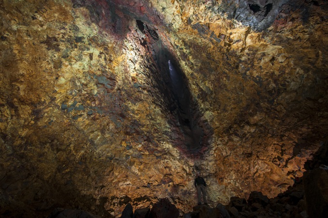 Magma chamber located in Iceland under the Thrihnukagigur volcano