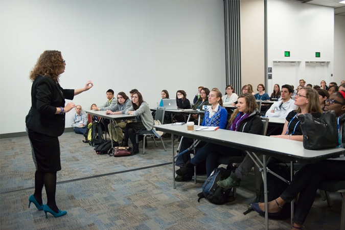 Professor teaching class of students at Fall Meeting