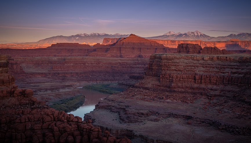 Sunrise over grand canyon with river