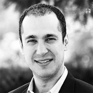 Madani Kaveh headshot